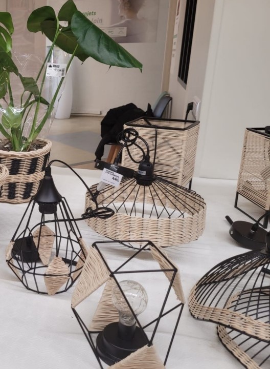 LUMINAIRES PANIERS ET DECORATIONS